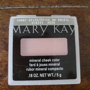 Mary Kay Sunny Spice Blush